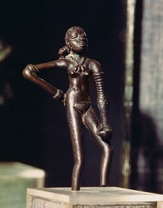Figura de uma jovem bailarina, de Mohenjo-Daro, Indus Valley, Paquistão, 3000-1500 aC (bronze)